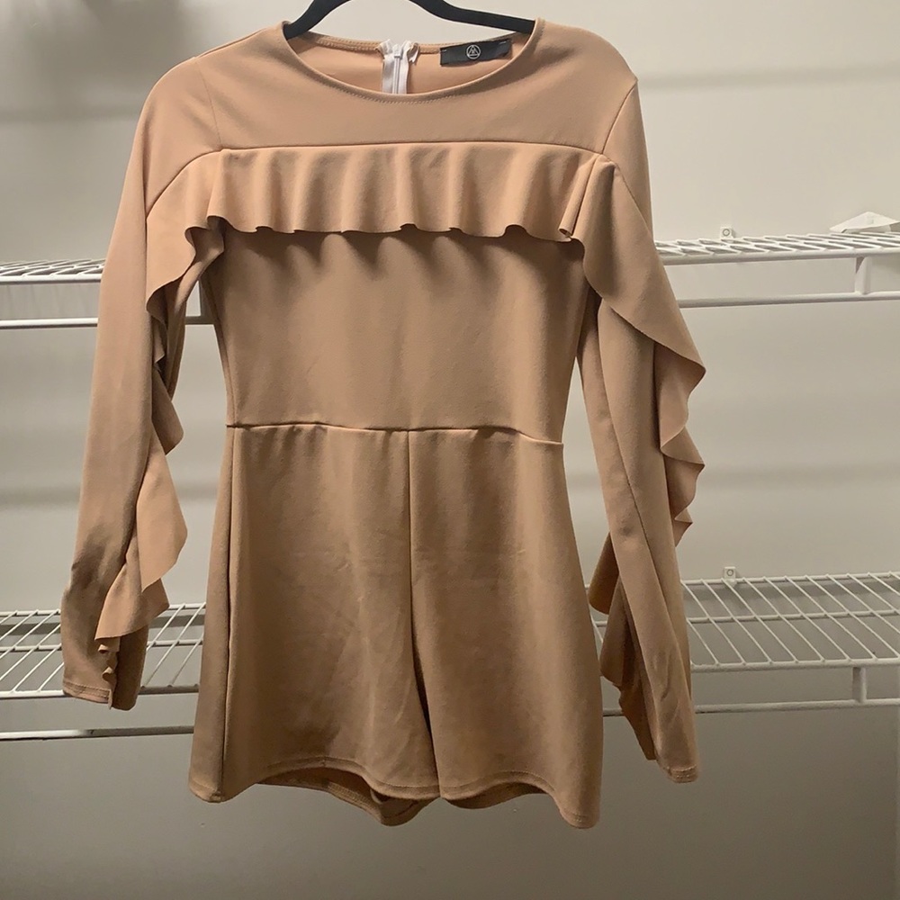 MISSGUIDED: Beige Playsuit
